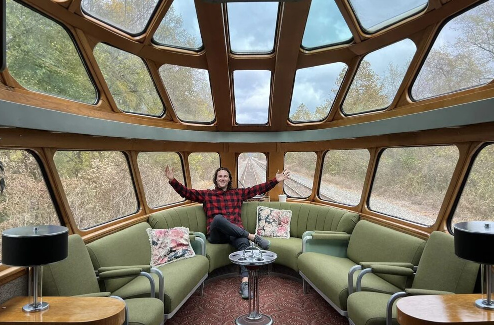 Original reference photo: Olympian Hiawatha Super Dome lounge